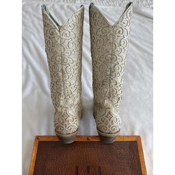 CORRAL WMNS 8 WHITE GLITTER OVERLAY & EMBROIDERY TRIAD SNIP TOE COWBOY BOOT GLOW - Picture 6 of 9